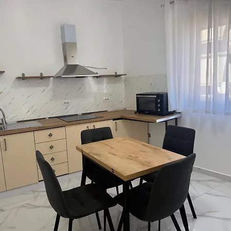 Urban Nest 엘바산